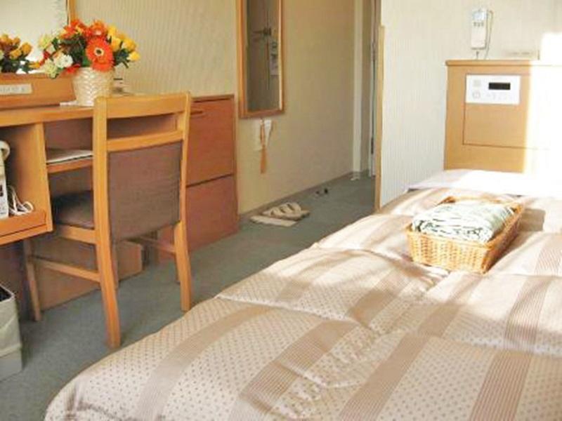 Hotel Route-Inn Toyokawa Inter Eksteriør billede